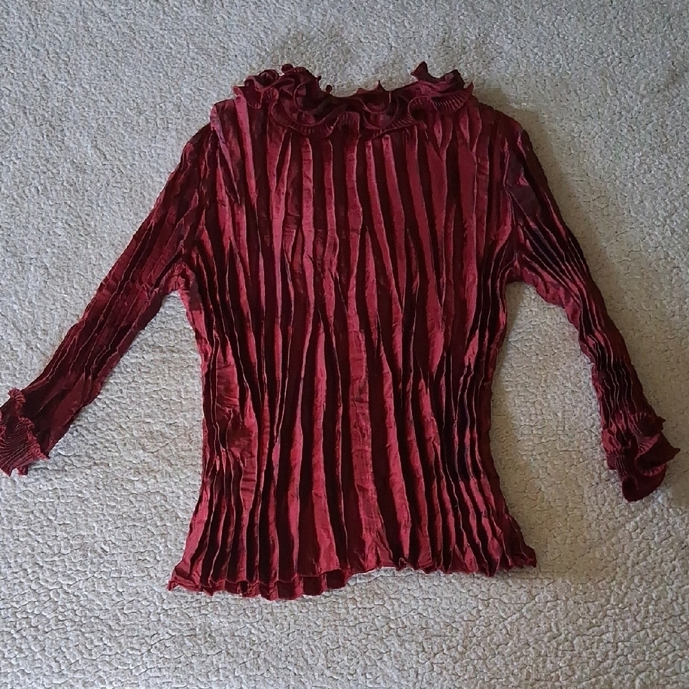 Chic Ruffled Burgundy Blouse - Picture 6 of 6